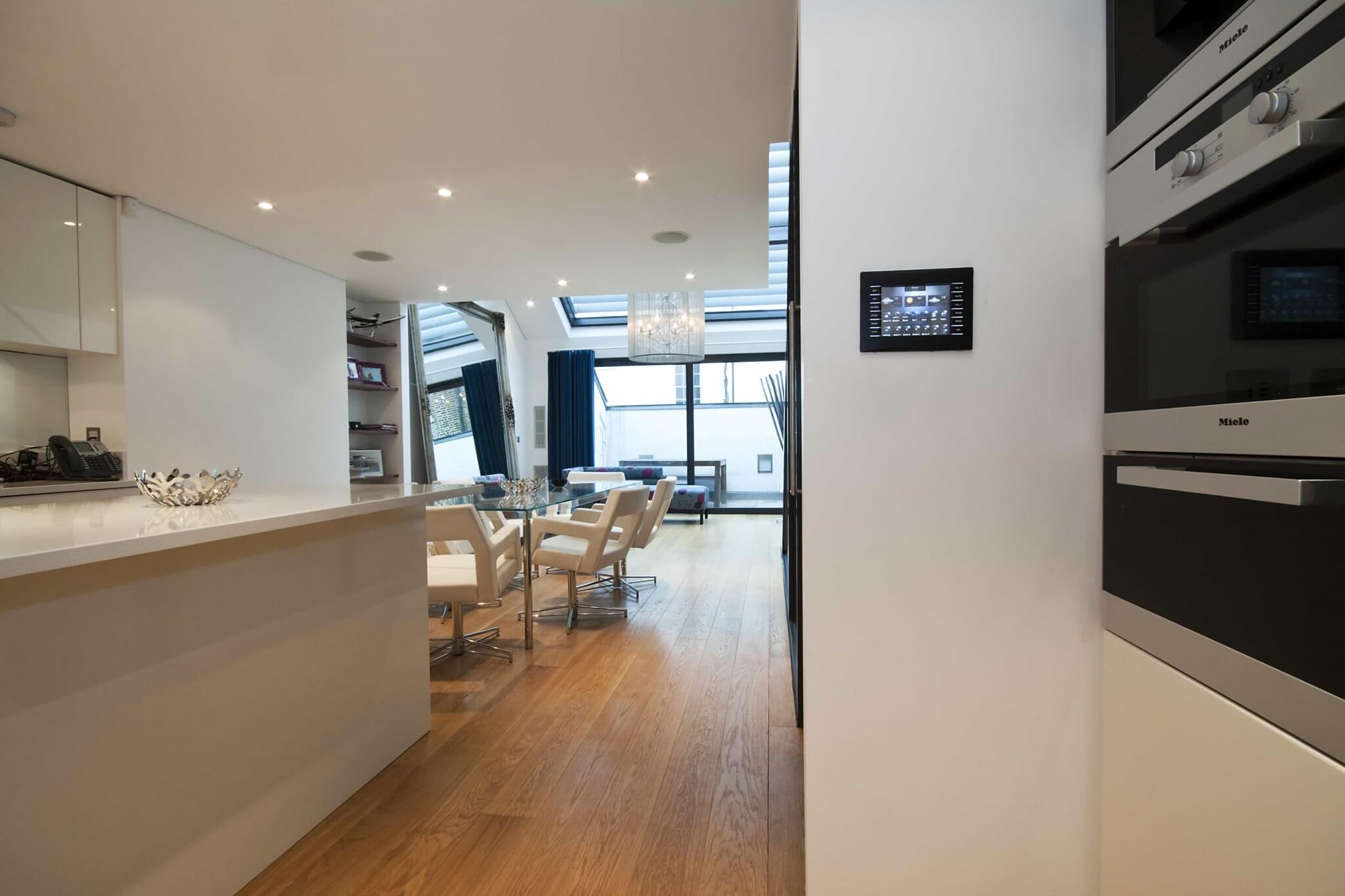 Crestron Touchpanel in Kitchen