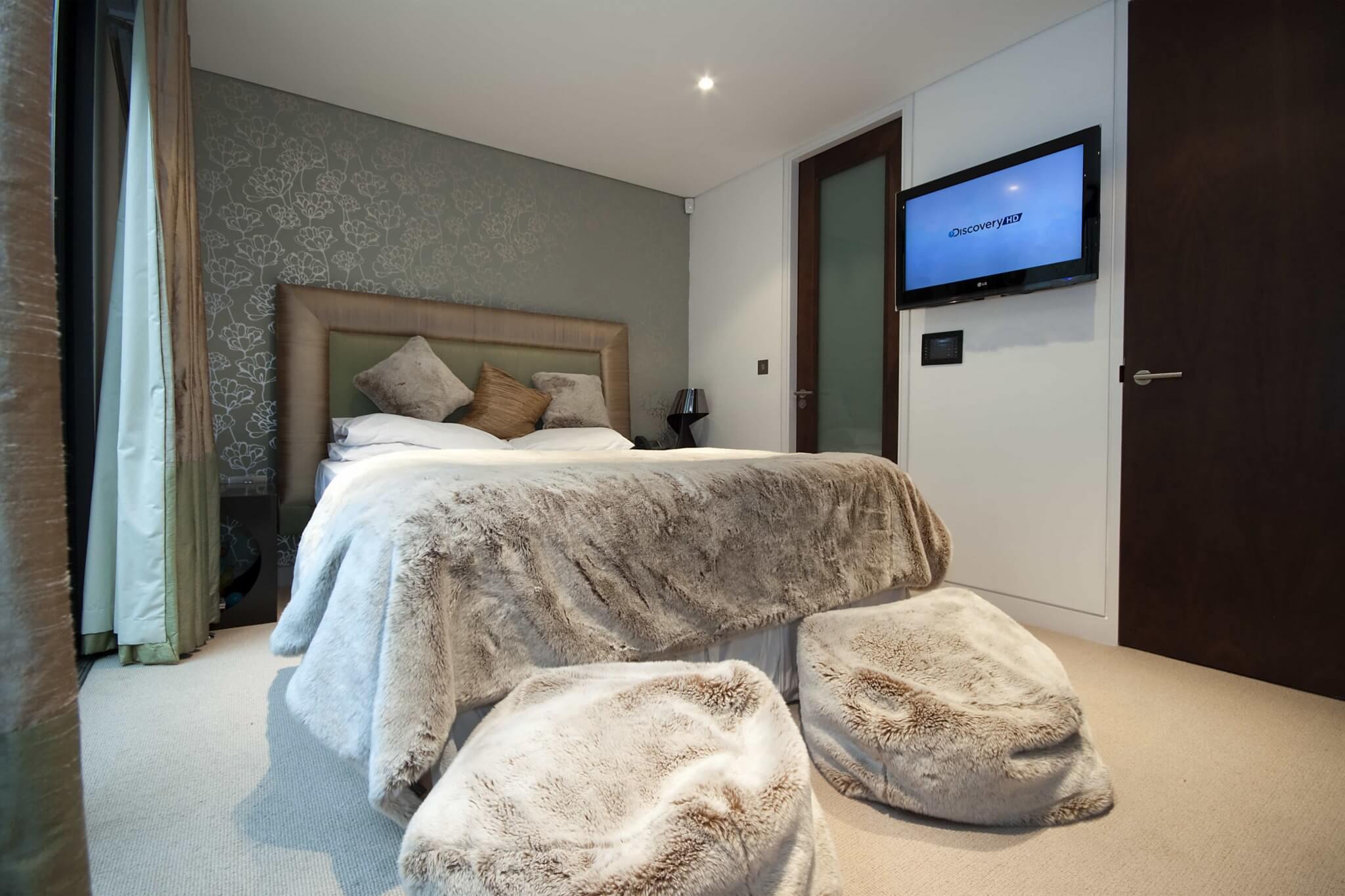 Bedroom Entertainment System in London